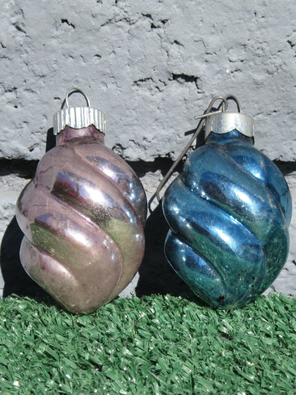 2 Vintage Shiny Brite Mercury Glass Pink Blue Swirl Twist 2 Christmas Ornaments